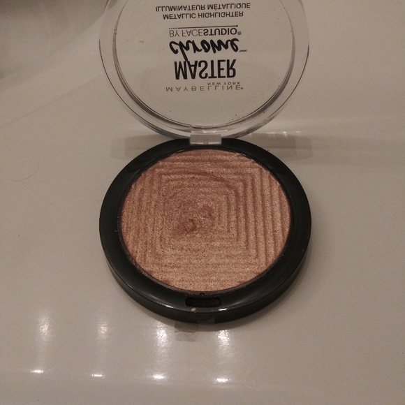 Maybelline Master Chrome highlighter - Picture 3 of 3